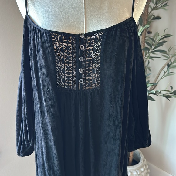 M- Forever 21 off the shoulder dress w/thin straps - Picture 3 of 5